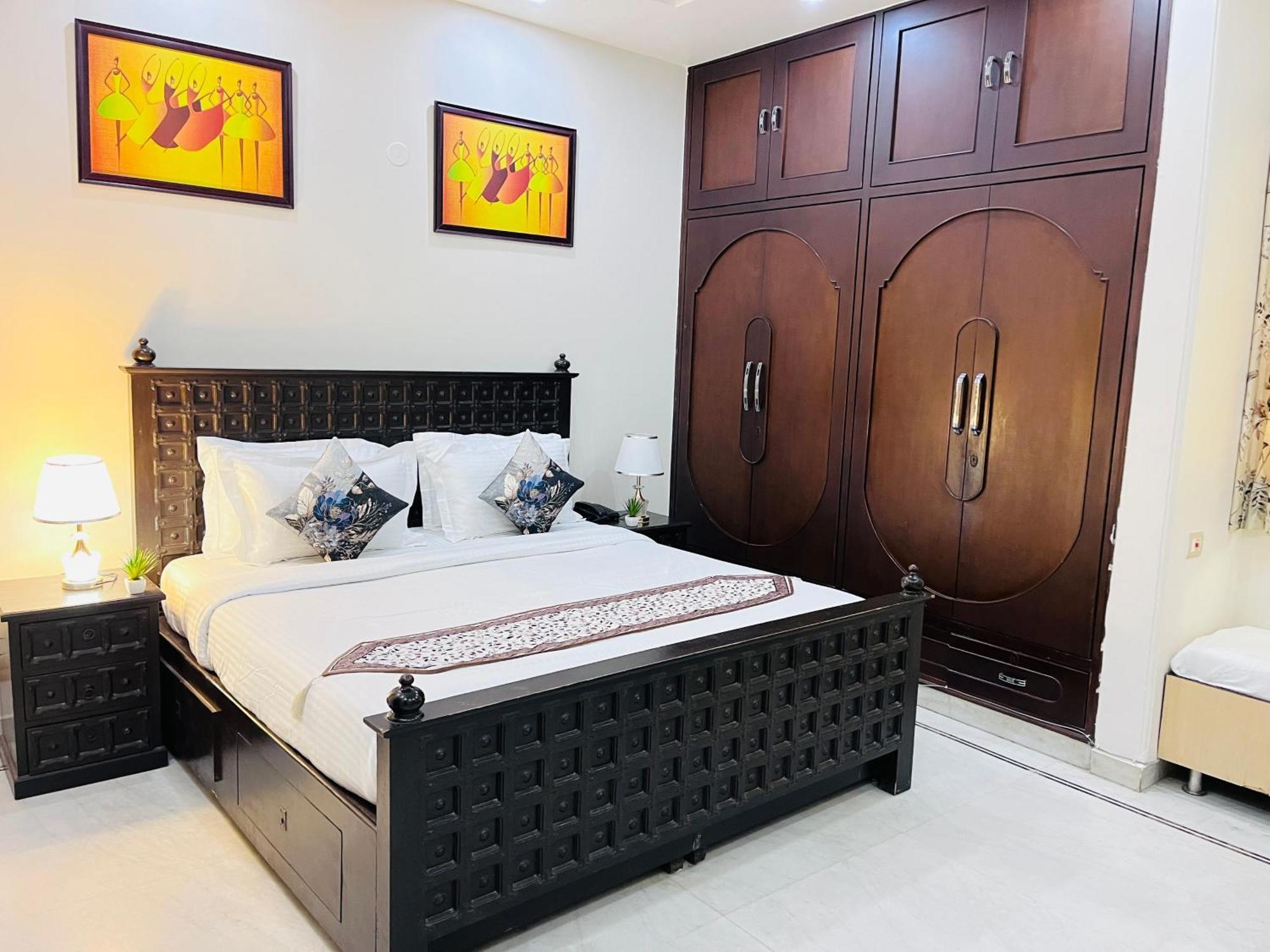 South Inn - Green Park Near Hauz Khas South Delhi Нью-Дели Экстерьер фото