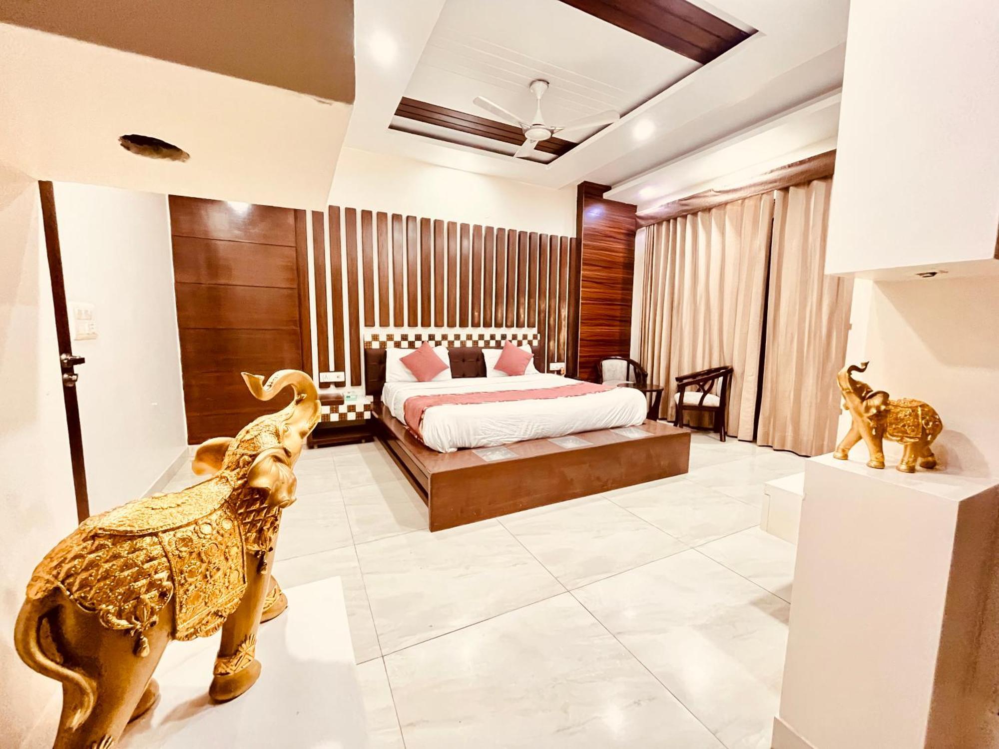 South Inn - Green Park Near Hauz Khas South Delhi Нью-Дели Экстерьер фото