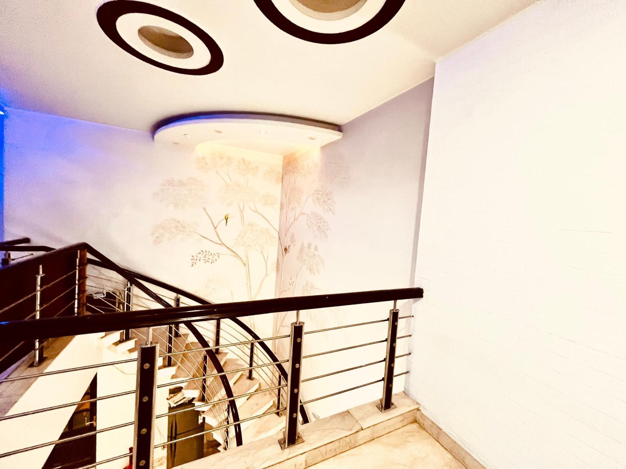 South Inn - Green Park Near Hauz Khas South Delhi Нью-Дели Экстерьер фото