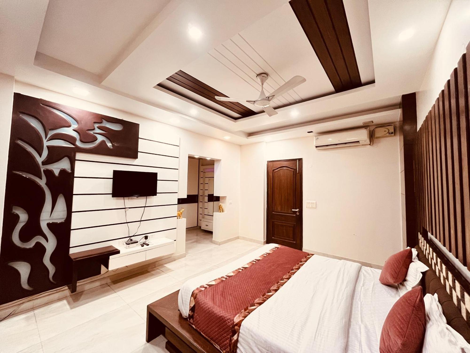 South Inn - Green Park Near Hauz Khas South Delhi Нью-Дели Экстерьер фото