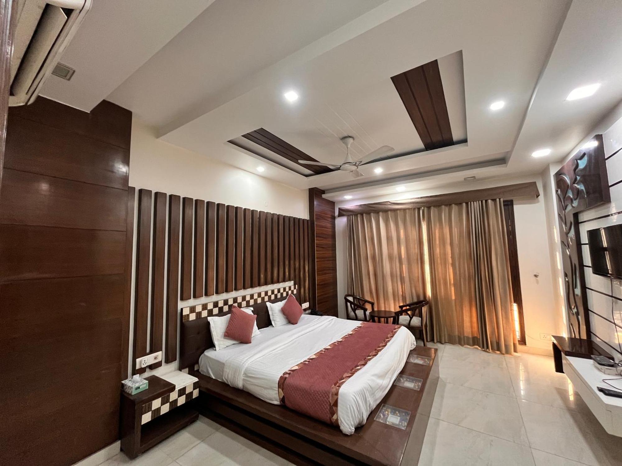 South Inn - Green Park Near Hauz Khas South Delhi Нью-Дели Экстерьер фото